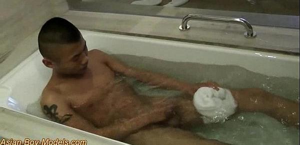  Lean Smooth Asian Boy Bath